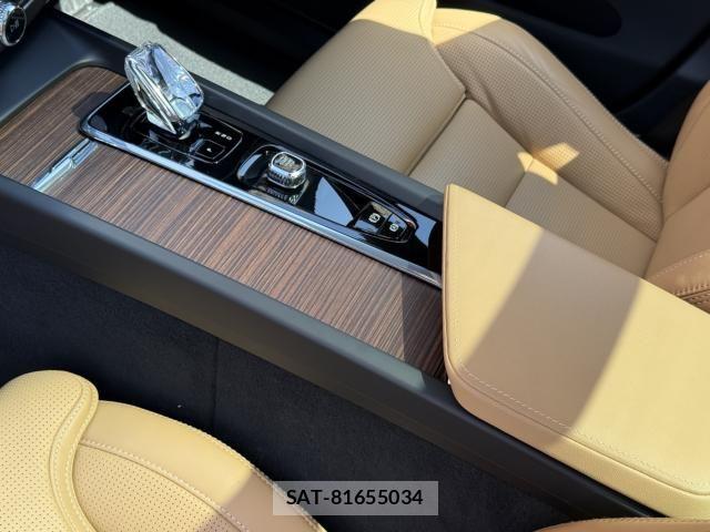 Volvo XC60 2022-09 6547276-16