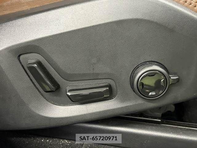 Volvo XC60 2018-07 6547277-9