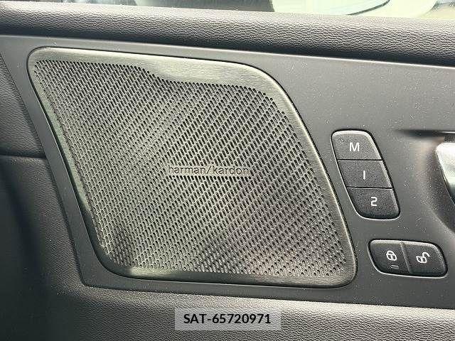 Volvo XC60 2018-07 6547277-5