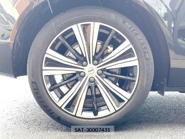 Volvo XC60 2022-04 6615536-13