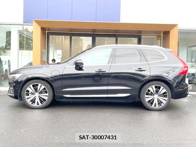 Volvo XC60 2022-04 6615536-15