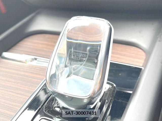 Volvo XC60 2022-04 6615536-5