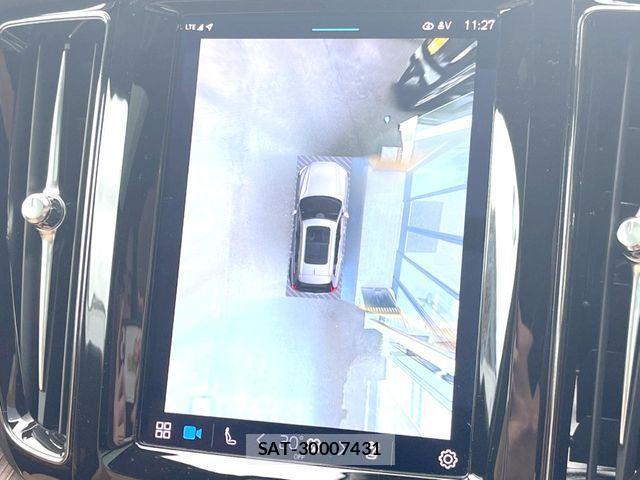 Volvo XC60 2022-04 6615536-8