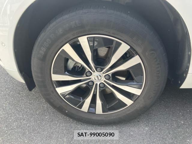 Volvo XC60 2022-05 6615539-10