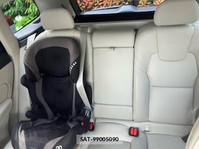 Volvo XC60 2022-05 6615539-14