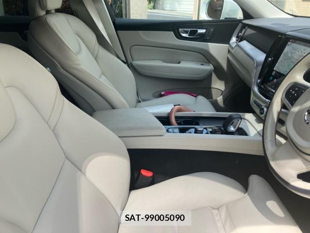 Volvo XC60 2022-05 6615539-16