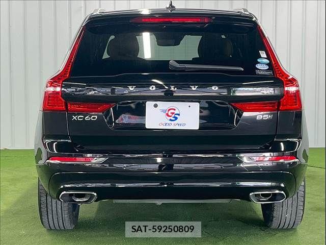 Volvo XC60 2021-03 6674072-13