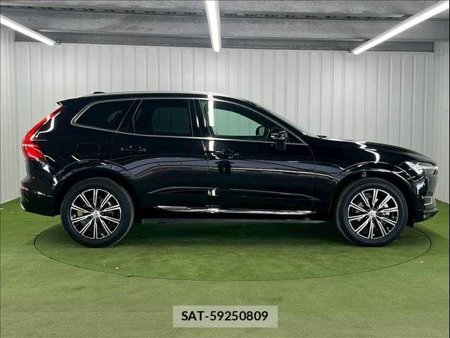 Volvo XC60 2021-03 6674072-14