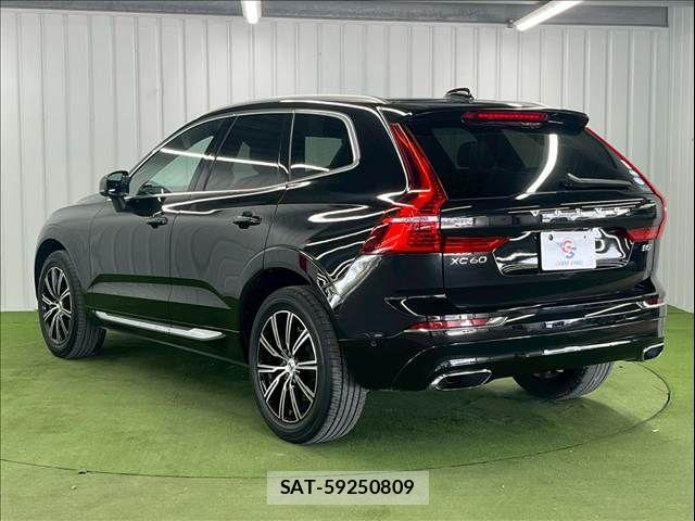 Volvo XC60 2021-03 6674072-16