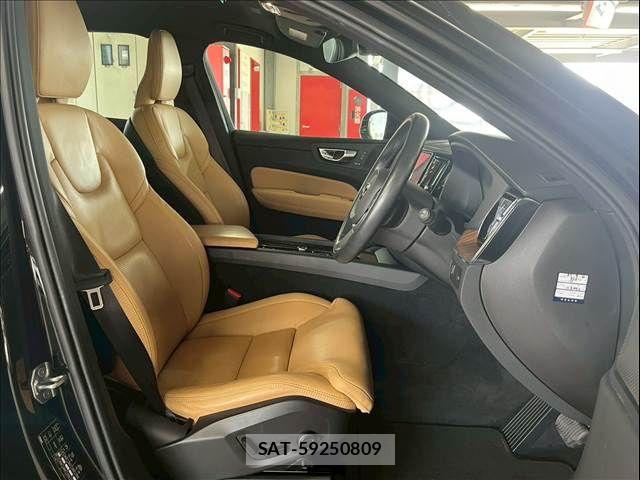 Volvo XC60 2021-03 6674072-6