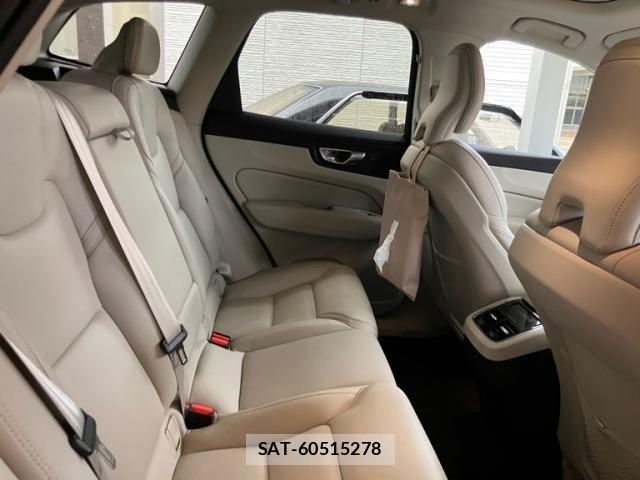 Volvo XC60 2023-08 6674070-14