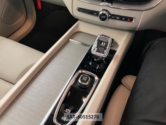 Volvo XC60 2023-08 6674070-22