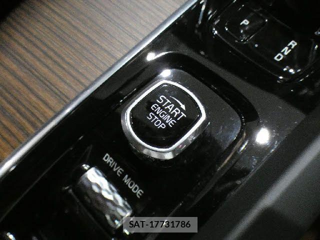 Volvo XC60 2021-05 6678661-9