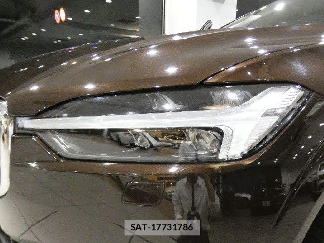Volvo XC60 2021-05 6678661-18
