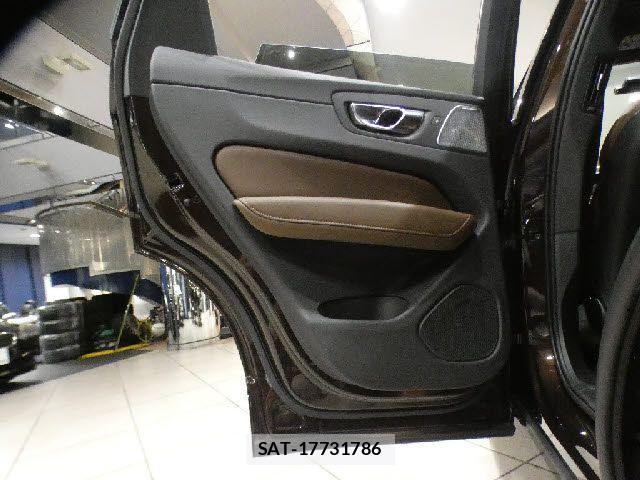 Volvo XC60 2021-05 6678661-21