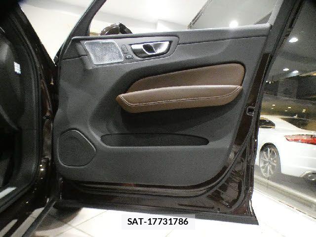 Volvo XC60 2021-05 6678661-22