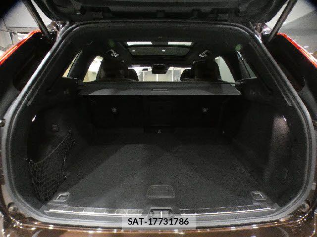 Volvo XC60 2021-05 6678661-26
