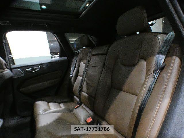 Volvo XC60 2021-05 6678661-4