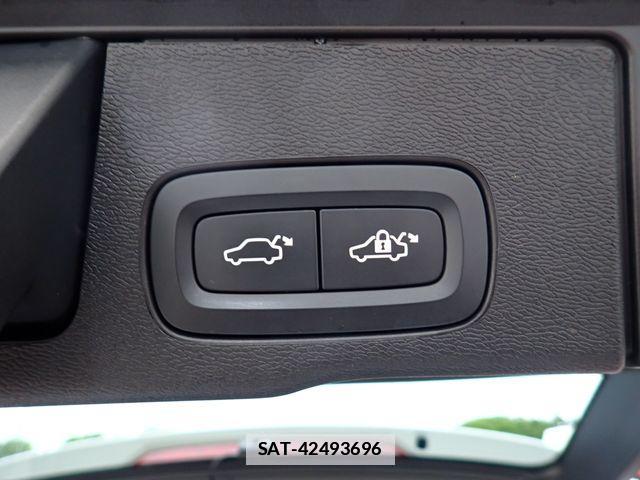 Volvo XC60 2021-01 6678659-24