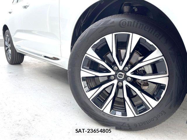 Volvo XC60 2022-10 6753811-15