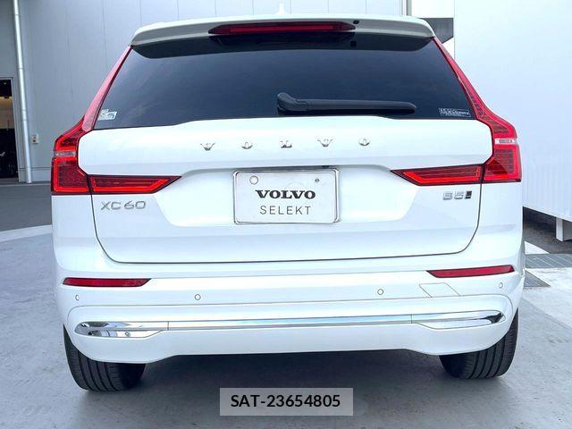 Volvo XC60 2022-10 6753811-18