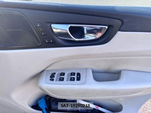 Volvo XC60 2020-06 6915082-12