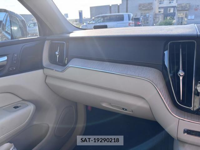 Volvo XC60 2020-06 6915082-19