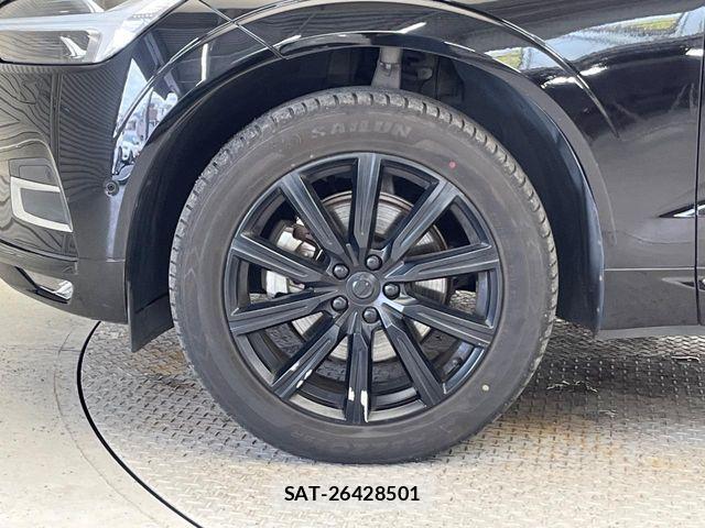 Volvo XC60 2021-06 6915081-14