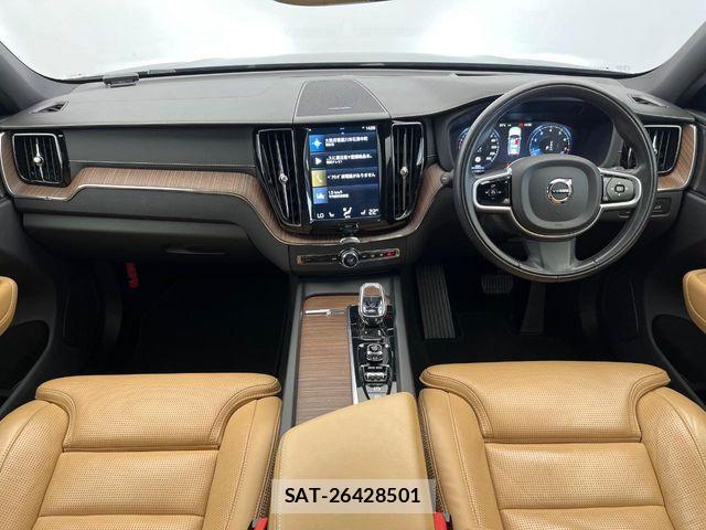 Volvo XC60 2021-06 6915081-1