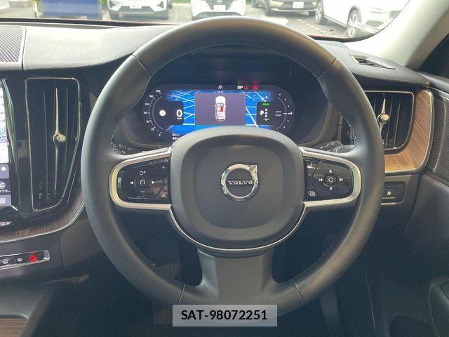 Volvo XC60 2024-06 6915072-13