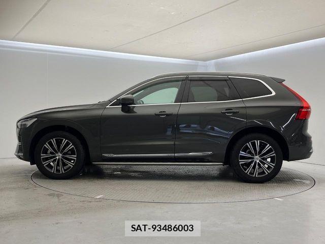 Volvo XC60 2022-02 6915079-17