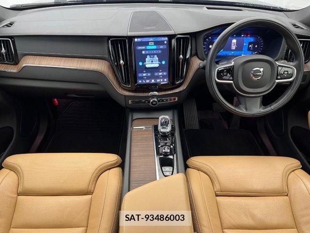 Volvo XC60 2022-02 6915079-1