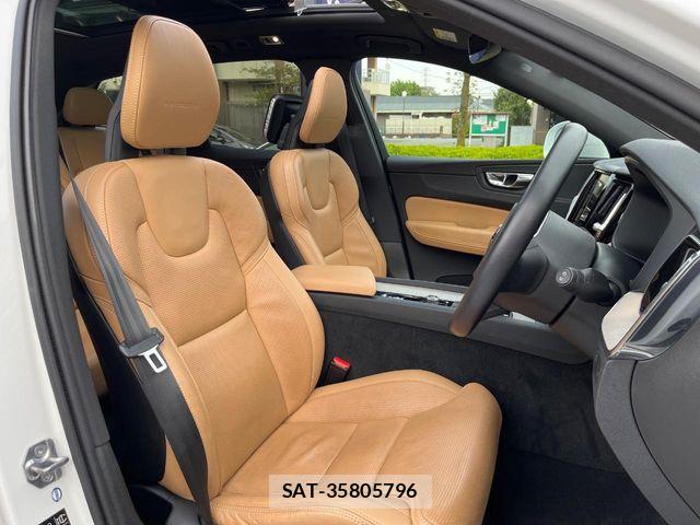 Volvo XC60 2017-12 6915077-11