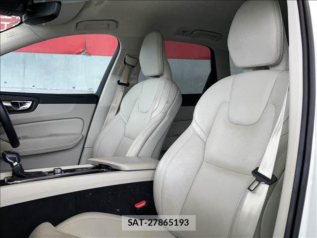 Volvo XC60 2021-03 7061287-2