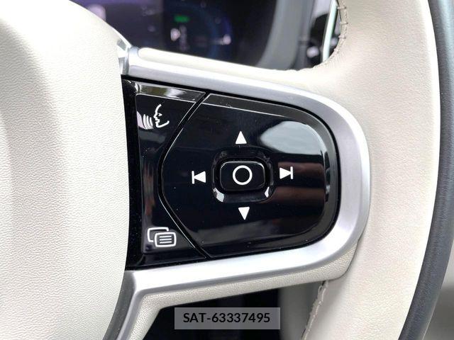Volvo XC60 2022-07 7061284-13