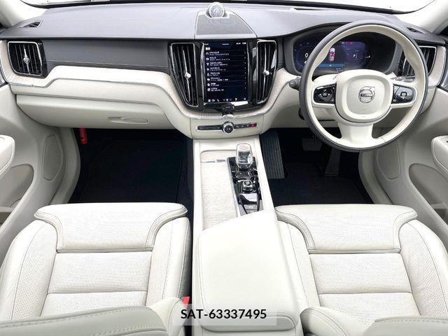 Volvo XC60 2022-07 7061284-1