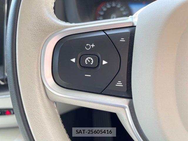 Volvo XC60 2021-07 7061290-9