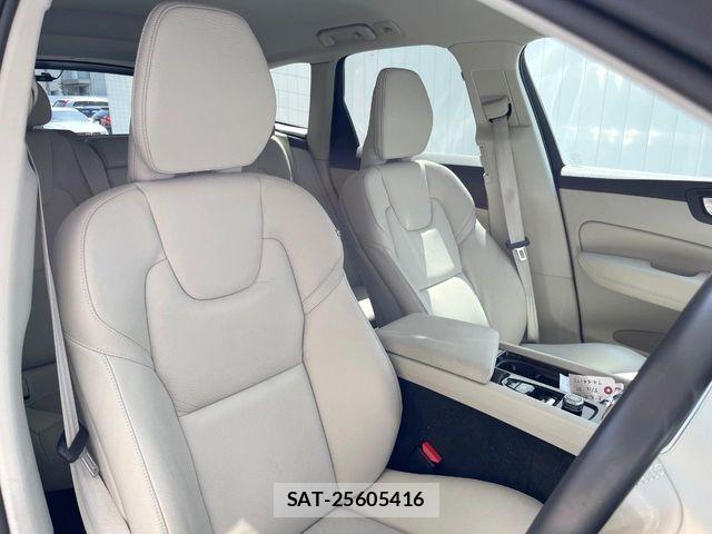 Volvo XC60 2021-07 7061290-11