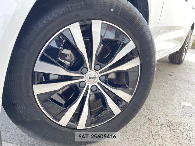Volvo XC60 2021-07 7061290-18