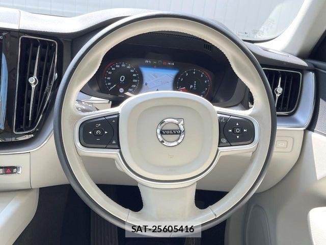 Volvo XC60 2021-07 7061290-8
