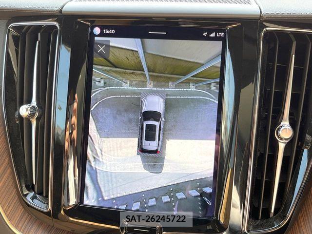 Volvo XC60 2023-10 7061285-7