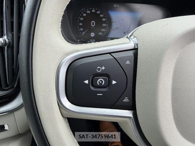 Volvo XC60 2021-03 7061288-17