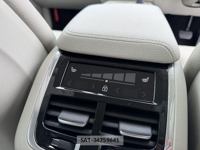 Volvo XC60 2021-03 7061288-21