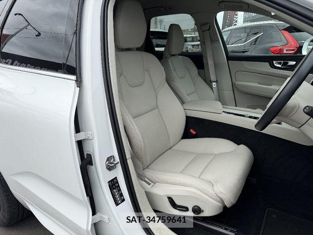 Volvo XC60 2021-03 7061288-3