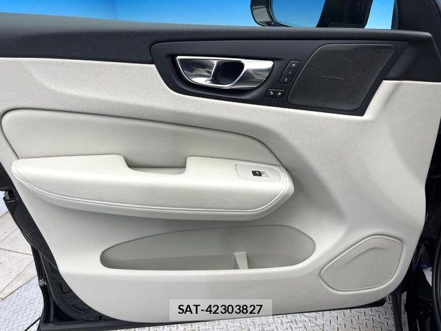 Volvo XC60 2019-09 7061289-4