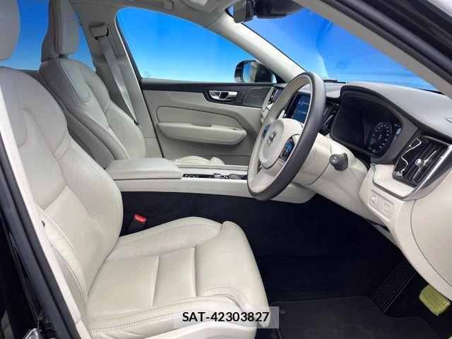 Volvo XC60 2019-09 7061289-8
