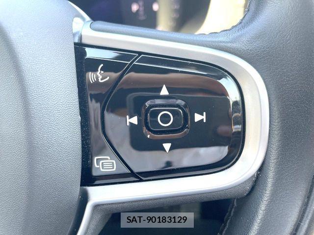 Volvo XC60 2022-06 7061283-9