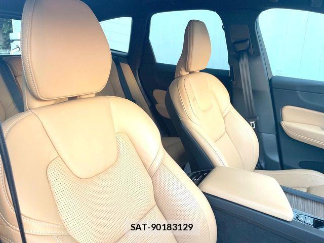 Volvo XC60 2022-06 7061283-10