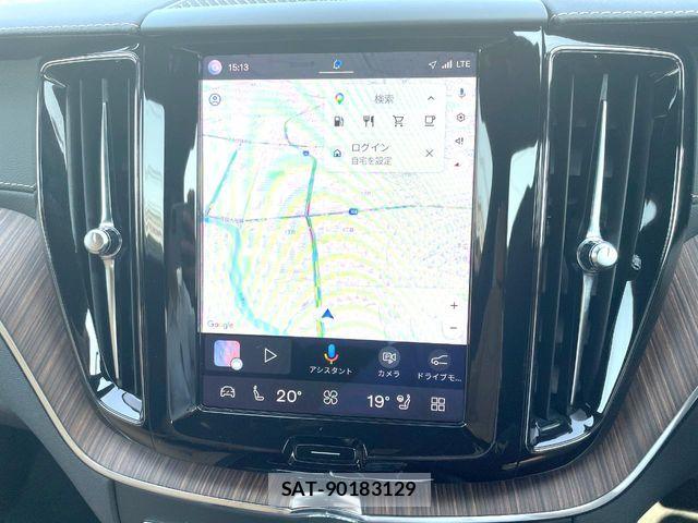 Volvo XC60 2022-06 7061283-6