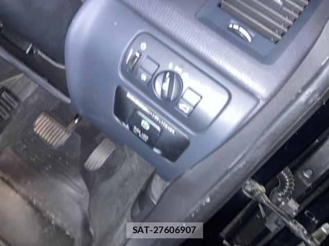 Volvo XC60 2011-06 7061291-18
